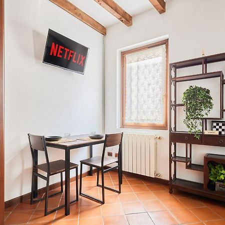 Il Lusso Della Semplicita Apartment Piacenza Exterior photo
