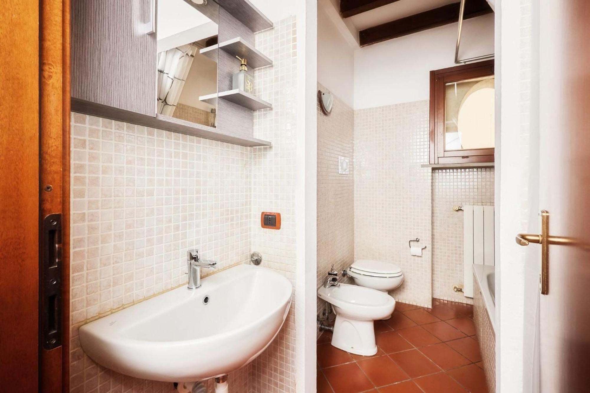 Il Lusso Della Semplicita Apartment Piacenza Exterior photo